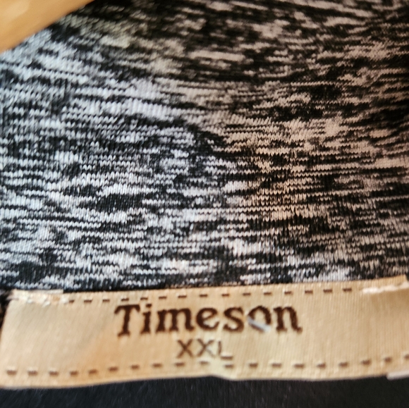 Womens plus top - Picture 6 of 6